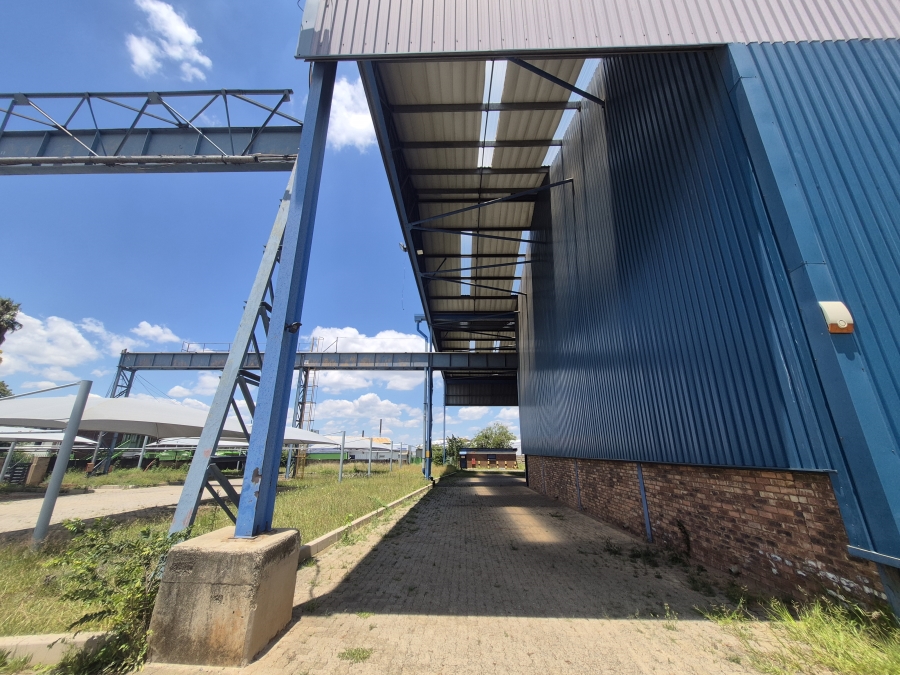 To Let commercial Property for Rent in Wadeville Gauteng