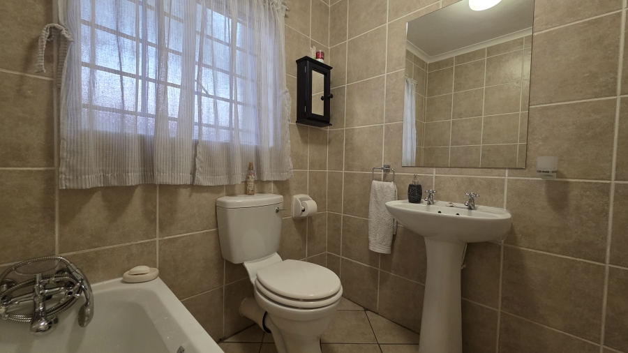 2 Bedroom Property for Sale in The Wilds Gauteng