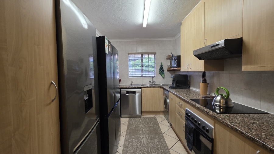 2 Bedroom Property for Sale in The Wilds Gauteng