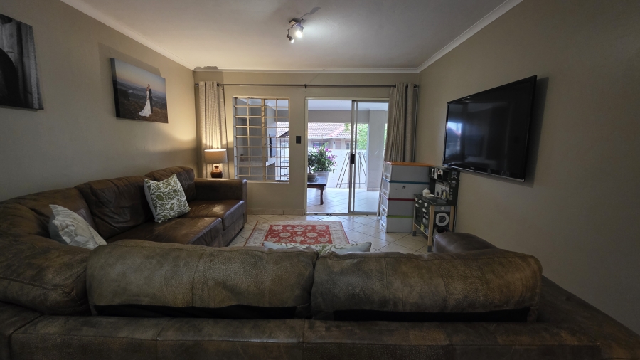 2 Bedroom Property for Sale in The Wilds Gauteng