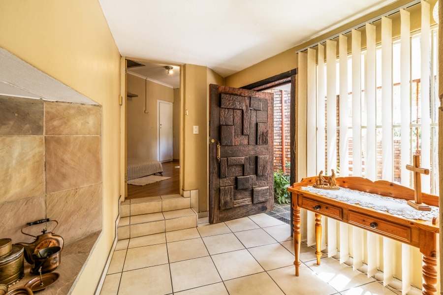 5 Bedroom Property for Sale in Moreleta Park Gauteng