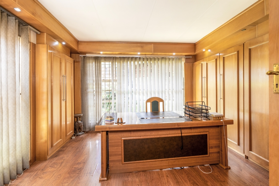 To Let 5 Bedroom Property for Rent in Moreleta Park Gauteng