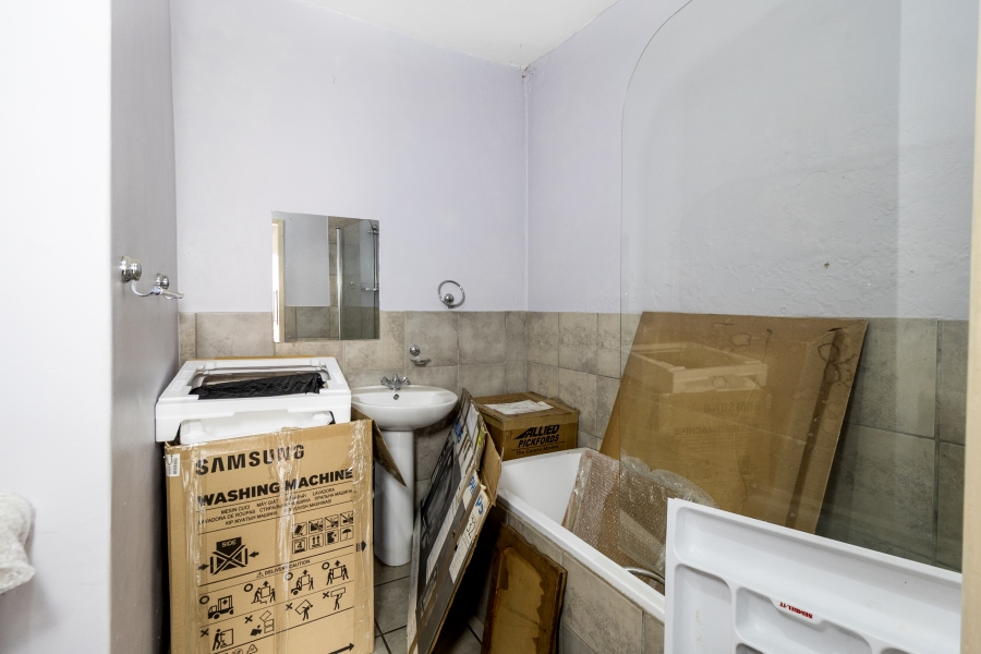 To Let 5 Bedroom Property for Rent in Moreleta Park Gauteng