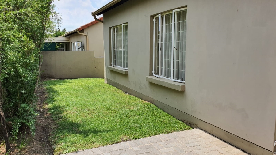 2 Bedroom Property for Sale in North Riding Gauteng