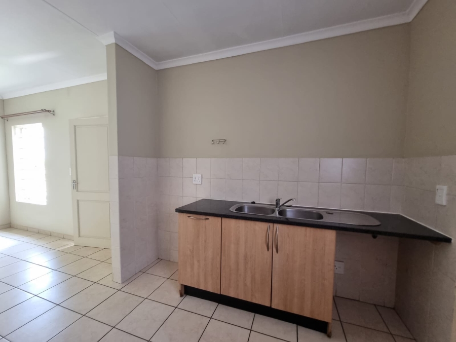 2 Bedroom Property for Sale in North Riding Gauteng
