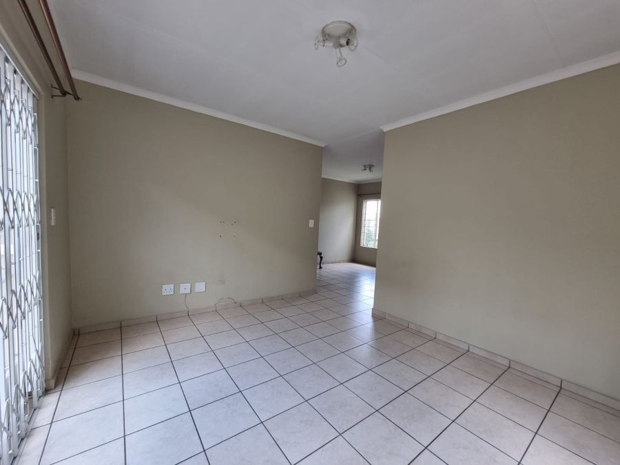 2 Bedroom Property for Sale in North Riding Gauteng