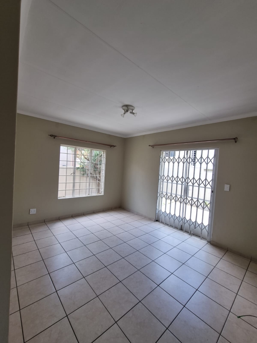 2 Bedroom Property for Sale in North Riding Gauteng