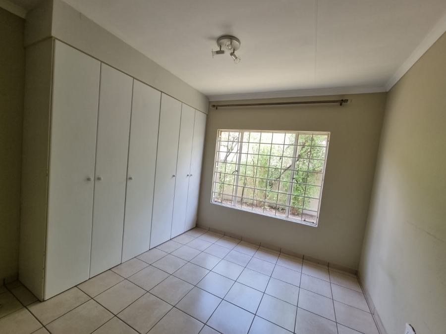 2 Bedroom Property for Sale in North Riding Gauteng