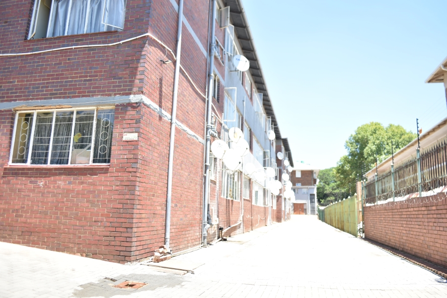 1 Bedroom Property for Sale in Muckleneuk Gauteng