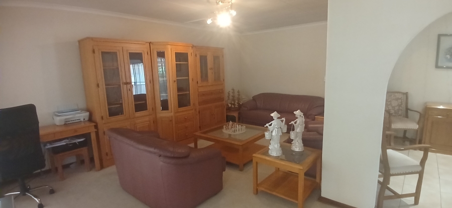 5 Bedroom Property for Sale in Rant En Dal Gauteng