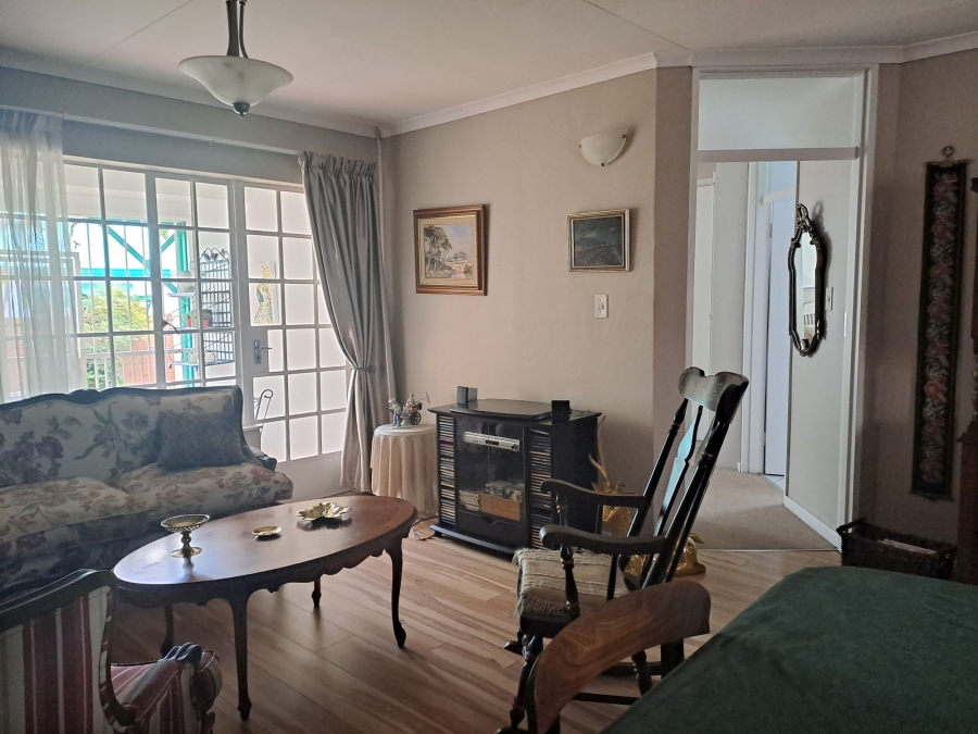 2 Bedroom Property for Sale in Faerie Glen Gauteng