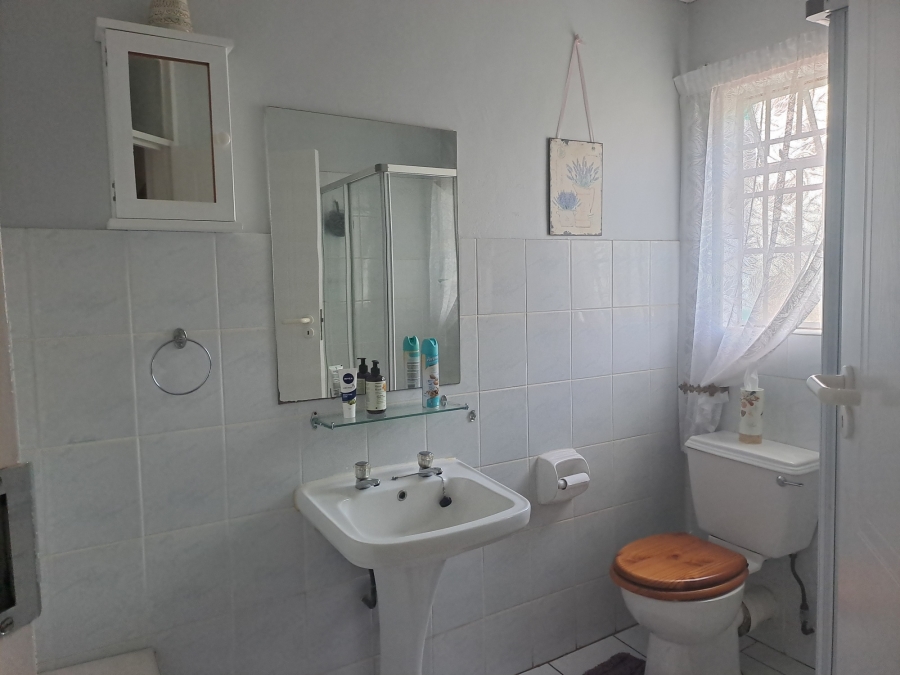 2 Bedroom Property for Sale in Faerie Glen Gauteng
