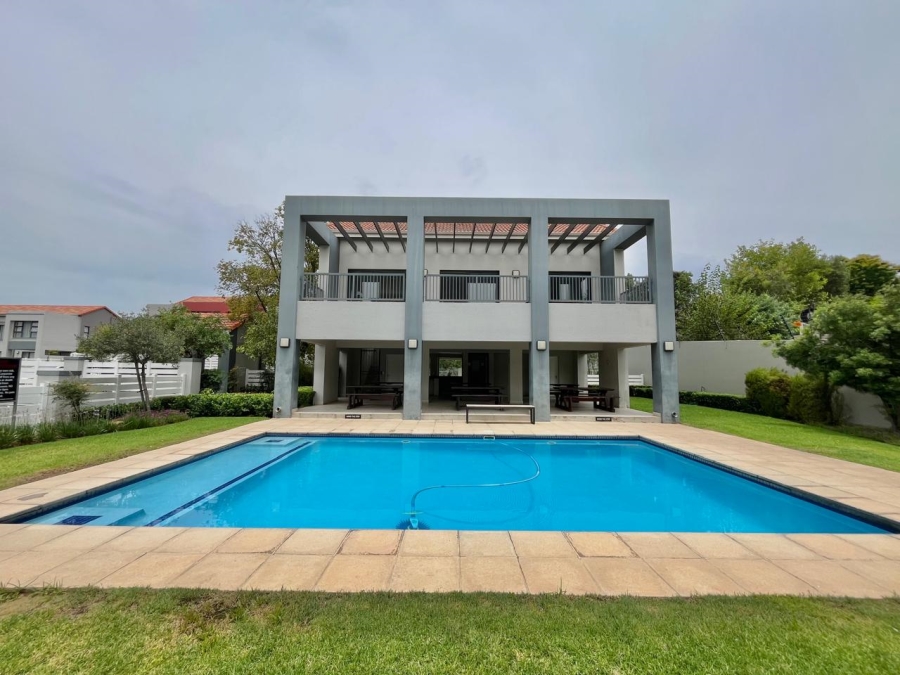 To Let 2 Bedroom Property for Rent in Lonehill Gauteng