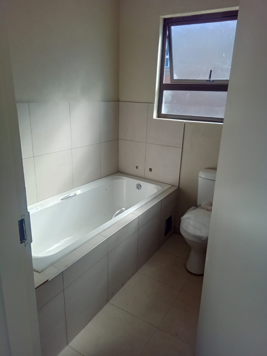 2 Bedroom Property for Sale in Kya Sands Gauteng