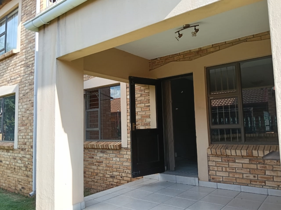 2 Bedroom Property for Sale in Randpoort Gauteng