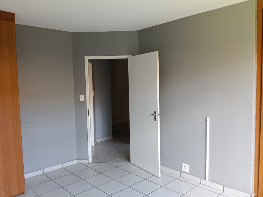 2 Bedroom Property for Sale in Randpoort Gauteng
