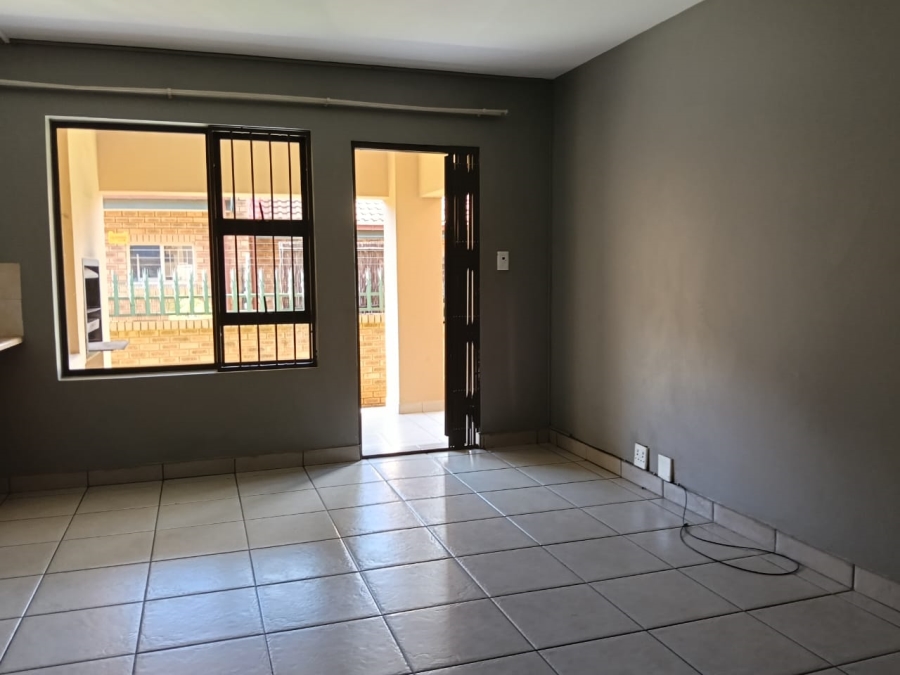2 Bedroom Property for Sale in Randpoort Gauteng