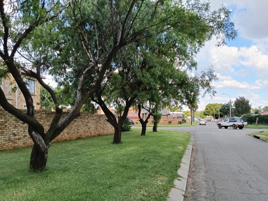 2 Bedroom Property for Sale in Randpoort Gauteng