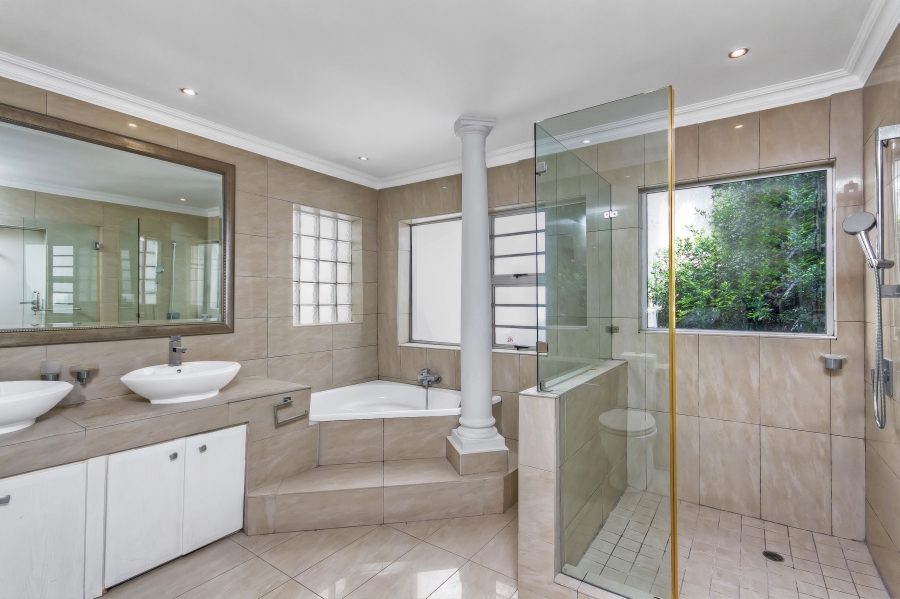 3 Bedroom Property for Sale in Strathavon Gauteng