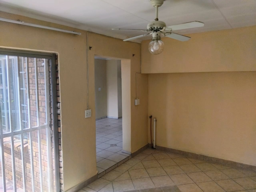 3 Bedroom Property for Sale in Birchleigh Gauteng