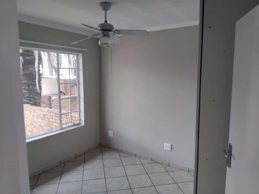 3 Bedroom Property for Sale in Birchleigh Gauteng