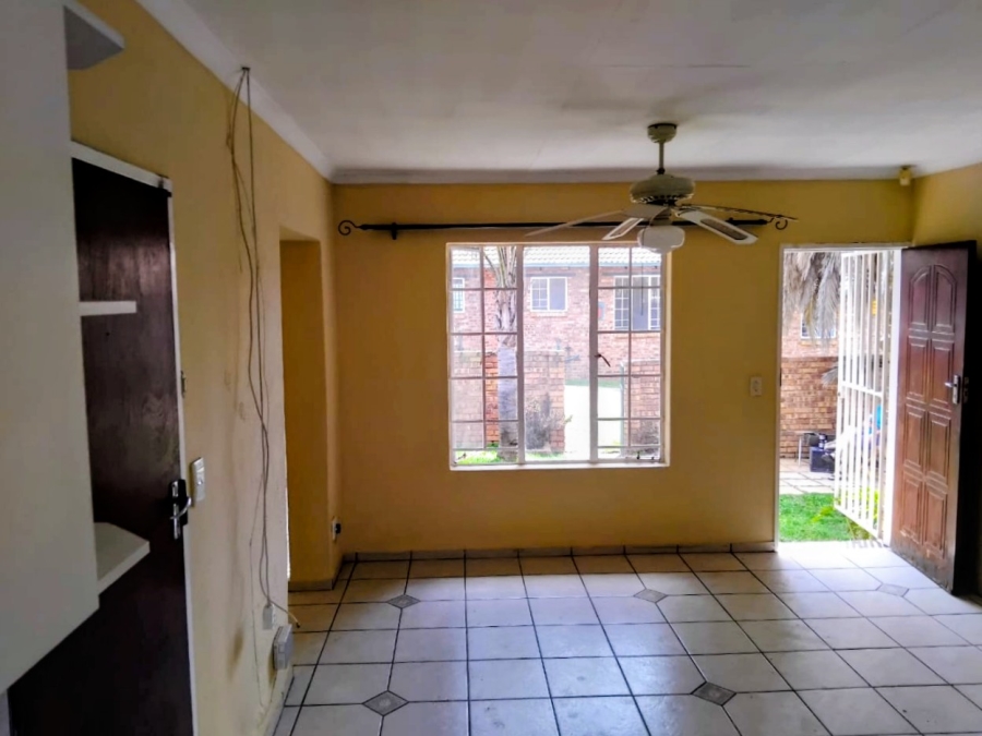 3 Bedroom Property for Sale in Birchleigh Gauteng