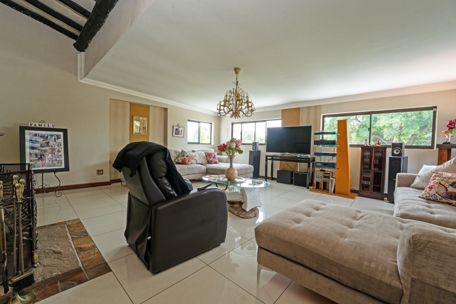 7 Bedroom Property for Sale in Bordeaux Gauteng