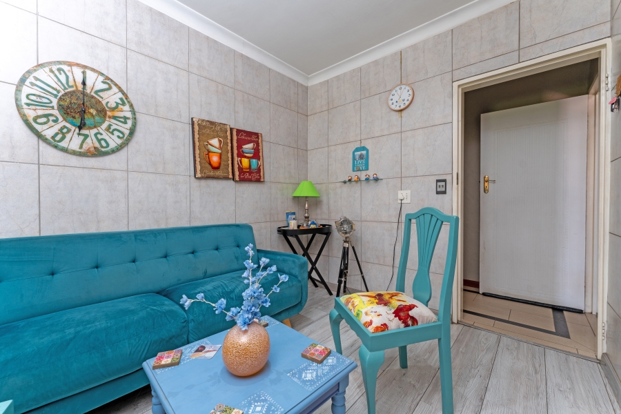 7 Bedroom Property for Sale in Bordeaux Gauteng