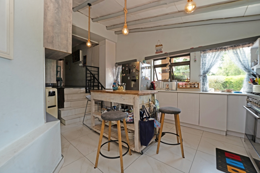 7 Bedroom Property for Sale in Bordeaux Gauteng