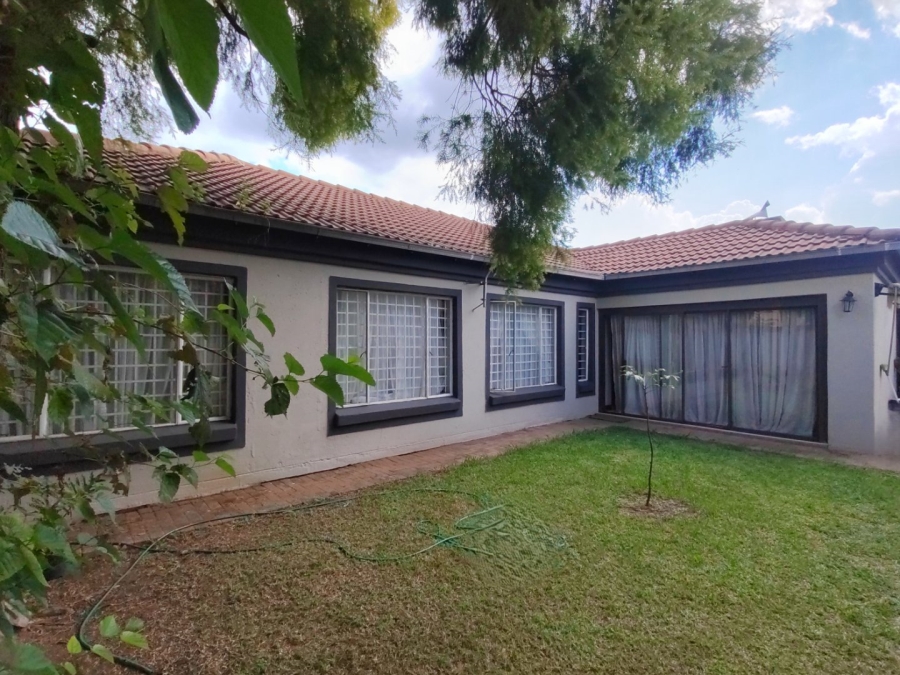 3 Bedroom Property for Sale in Montana Gauteng