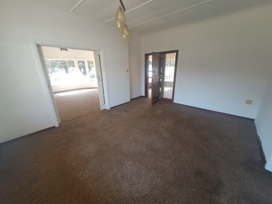 To Let 4 Bedroom Property for Rent in Duncanville Gauteng