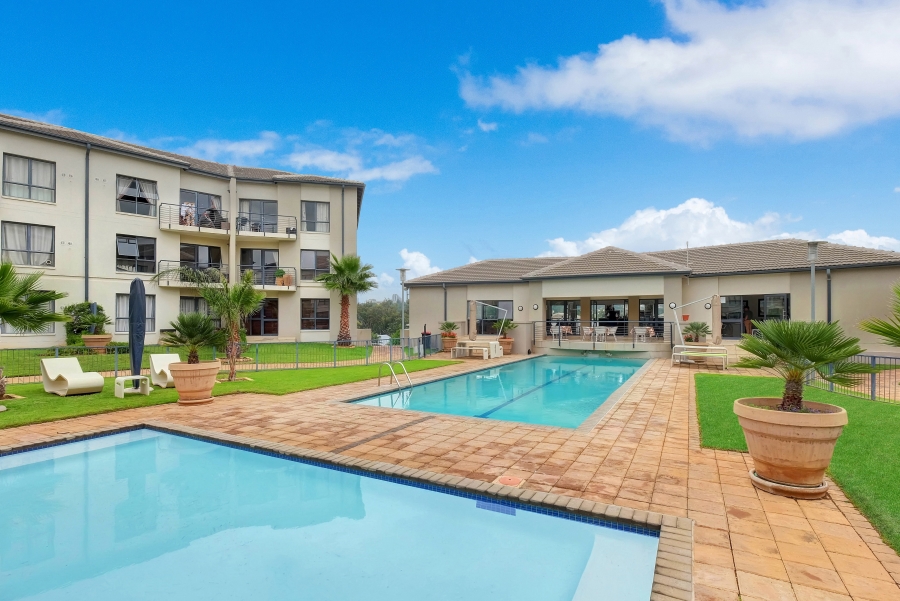 To Let 2 Bedroom Property for Rent in Wendywood Gauteng