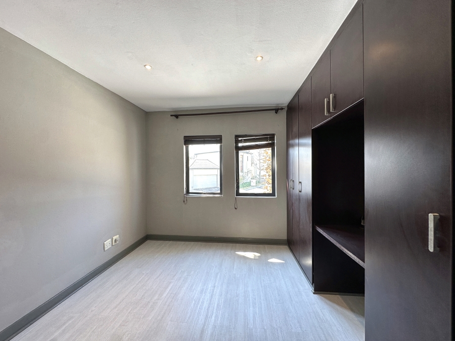 2 Bedroom Property for Sale in Wendywood Gauteng