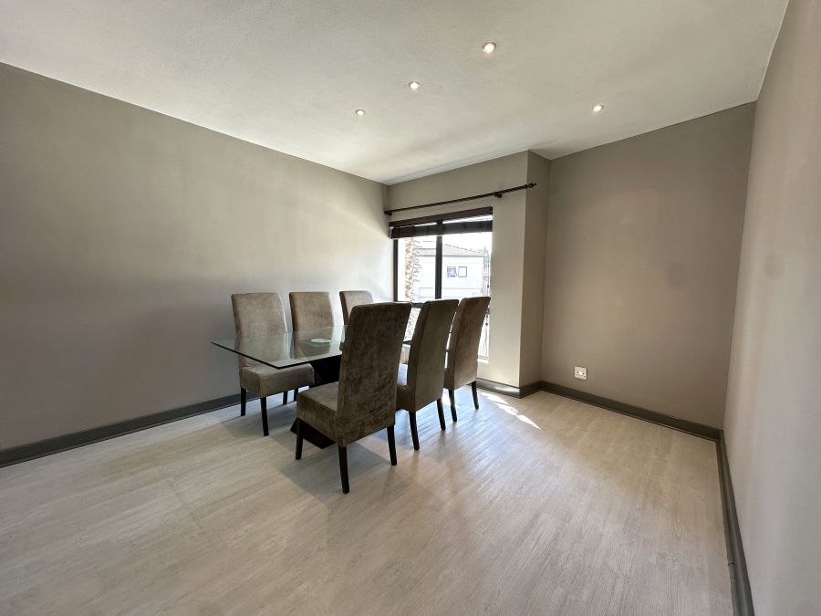 2 Bedroom Property for Sale in Wendywood Gauteng