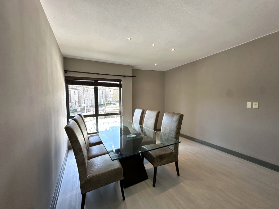 2 Bedroom Property for Sale in Wendywood Gauteng