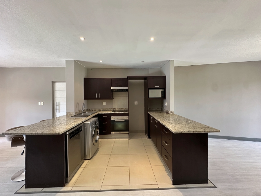 2 Bedroom Property for Sale in Wendywood Gauteng