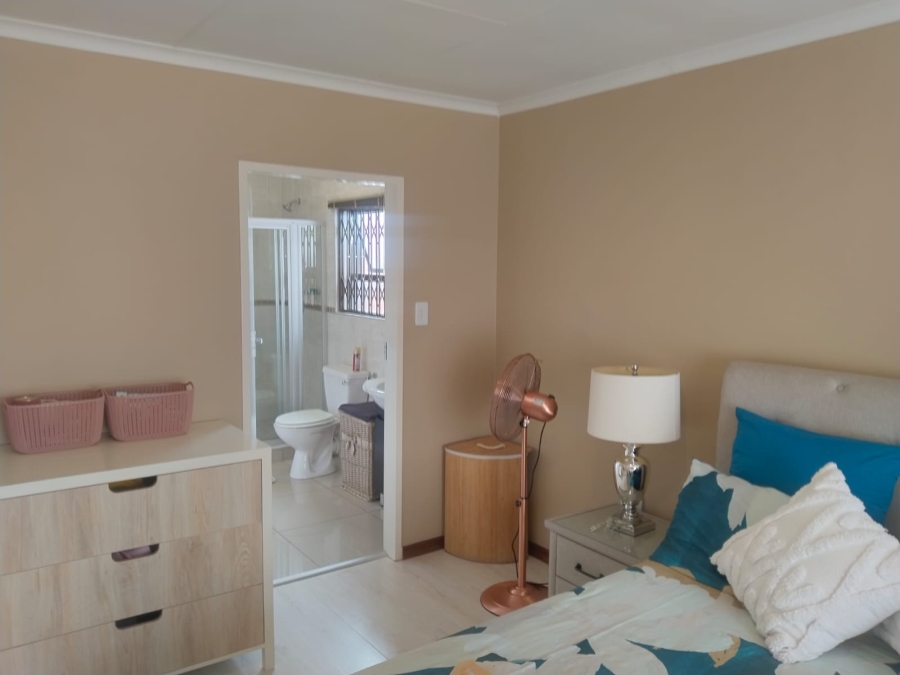 3 Bedroom Property for Sale in Eldorette Gauteng