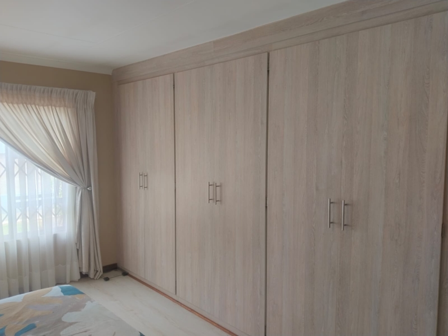 3 Bedroom Property for Sale in Eldorette Gauteng