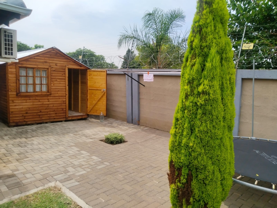3 Bedroom Property for Sale in Eldorette Gauteng
