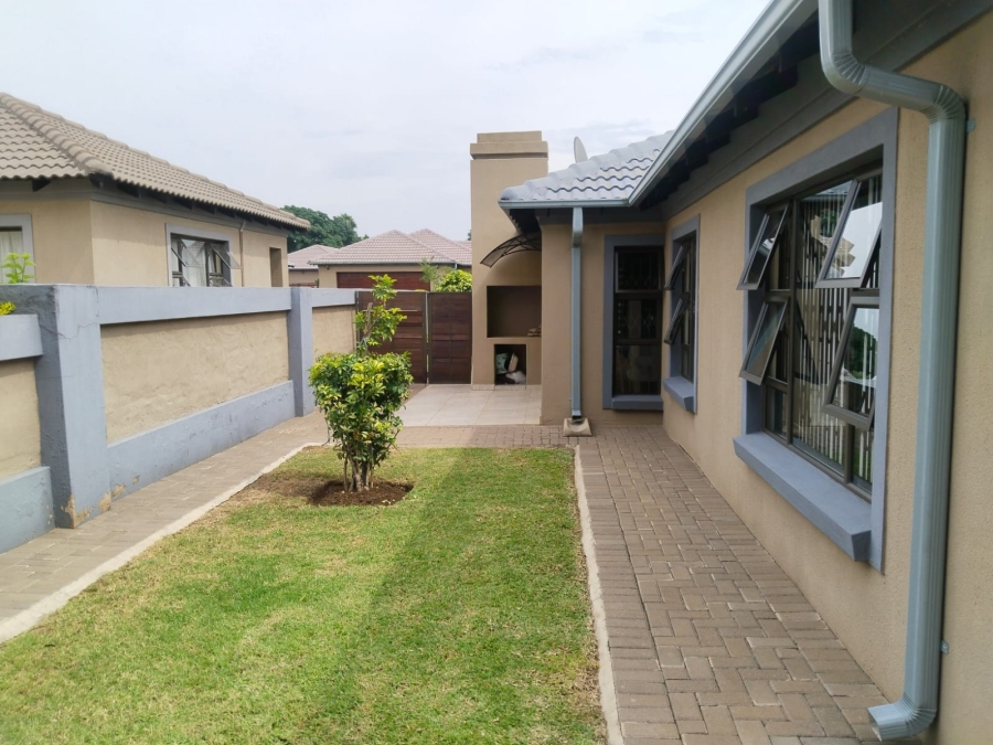 3 Bedroom Property for Sale in Eldorette Gauteng