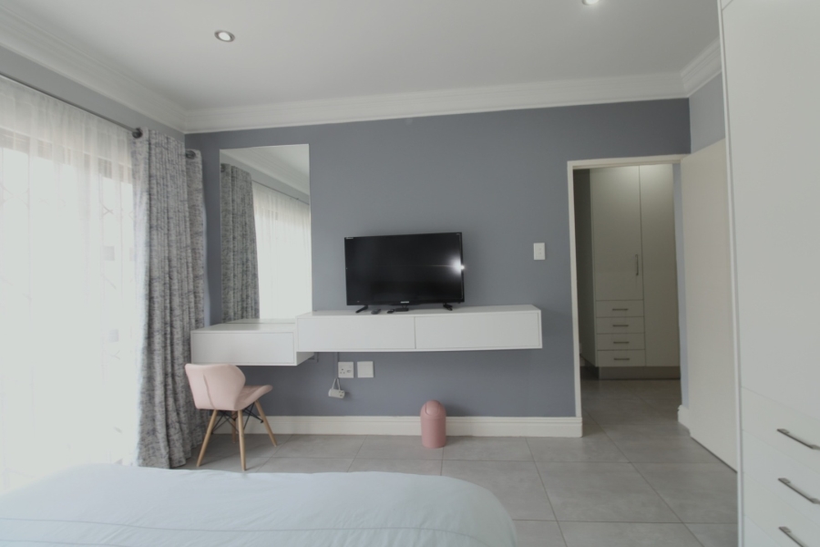 1 Bedroom Property for Sale in Edenburg Gauteng