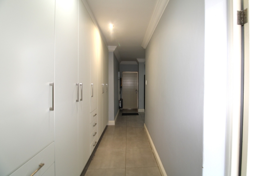 1 Bedroom Property for Sale in Edenburg Gauteng