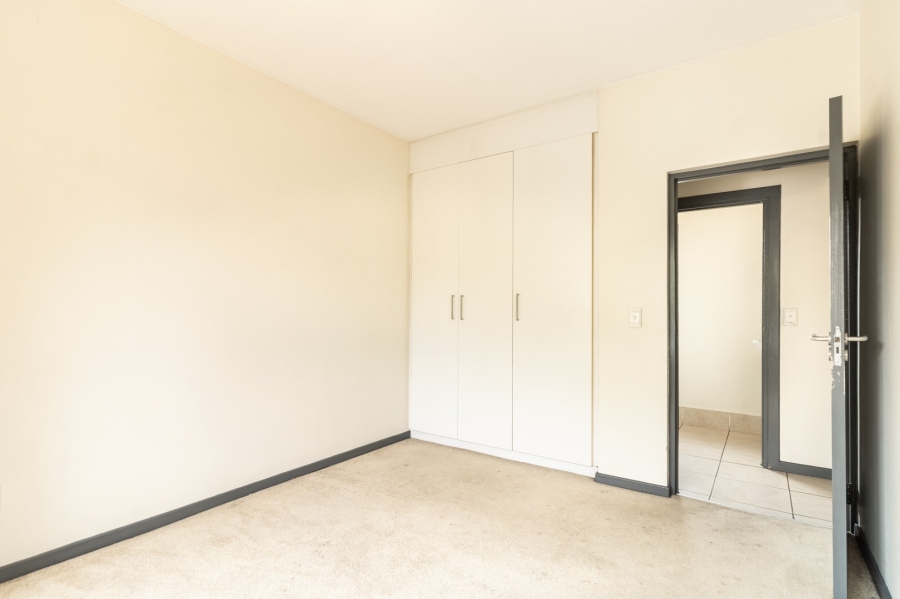 1 Bedroom Property for Sale in Lonehill Gauteng