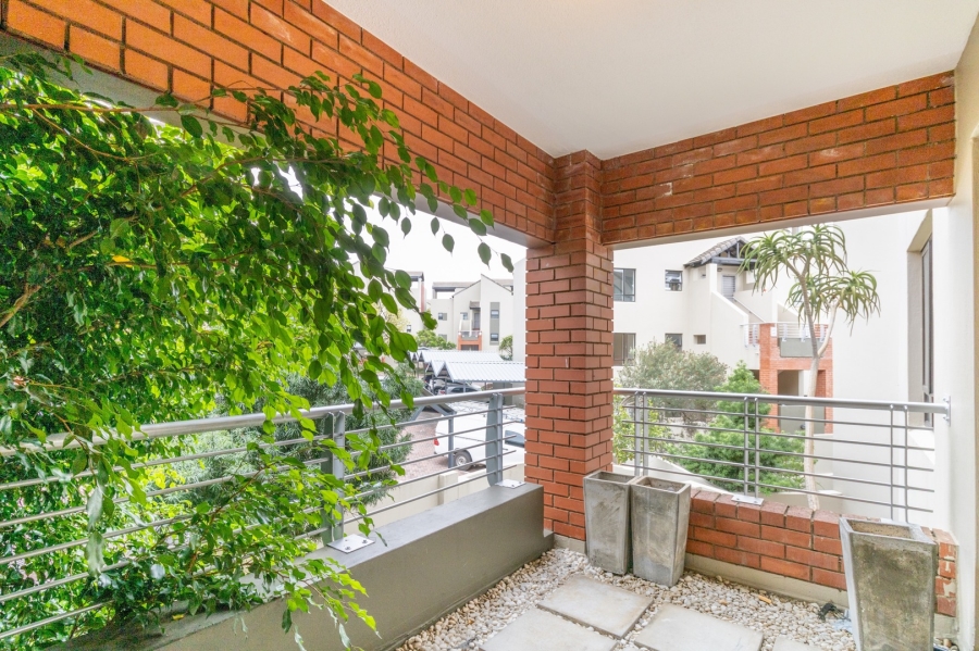 1 Bedroom Property for Sale in Lonehill Gauteng