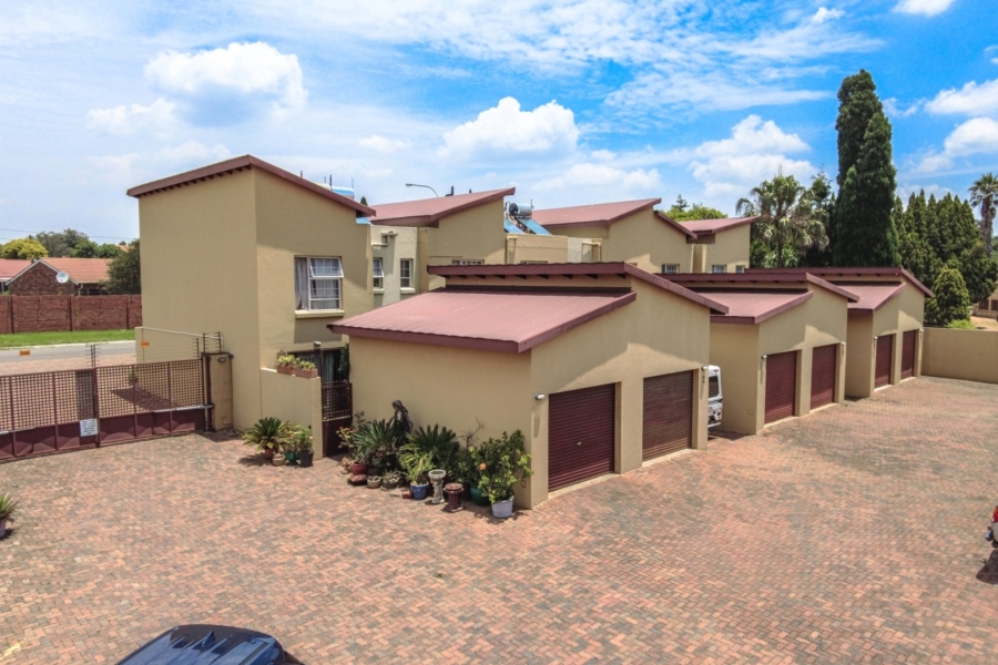 2 Bedroom Property for Sale in Rynfield Gauteng