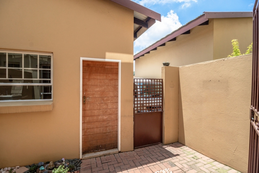 2 Bedroom Property for Sale in Rynfield Gauteng