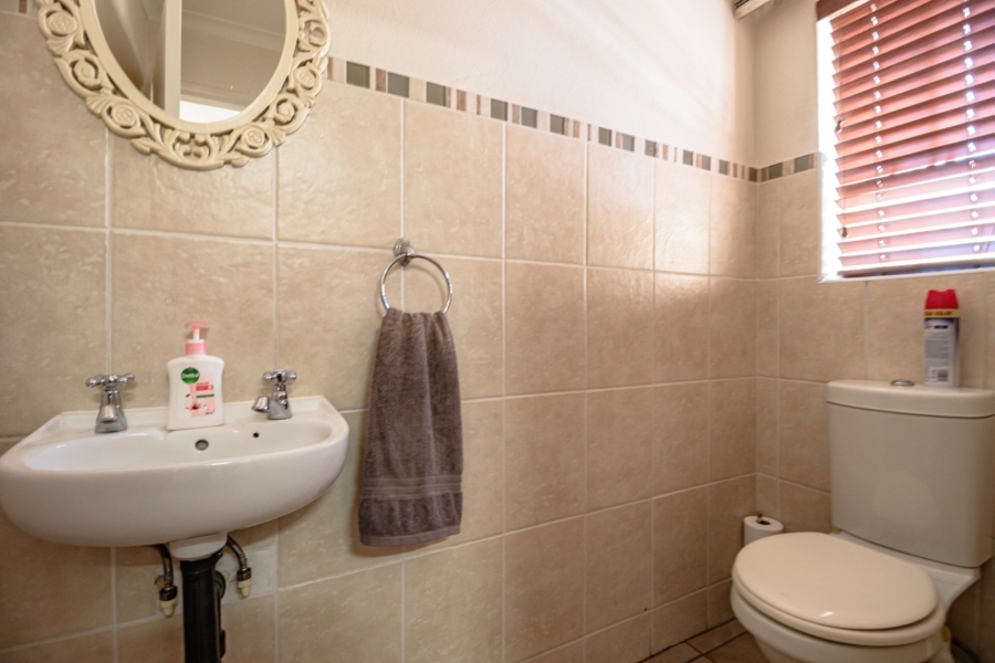 2 Bedroom Property for Sale in Rynfield Gauteng