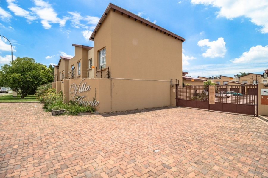 2 Bedroom Property for Sale in Rynfield Gauteng