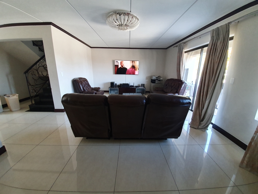 3 Bedroom Property for Sale in Carlswald Gauteng