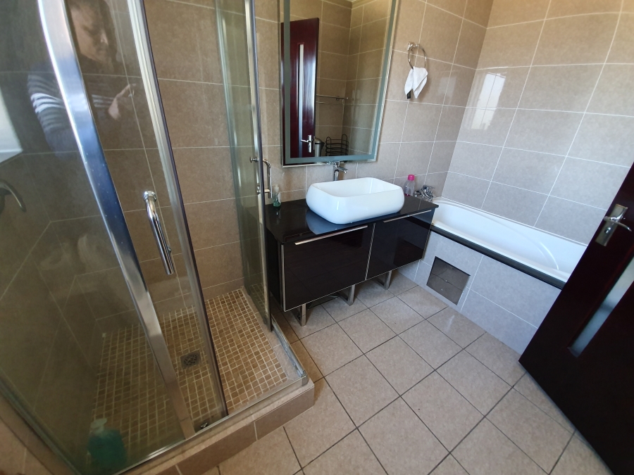 3 Bedroom Property for Sale in Carlswald Gauteng